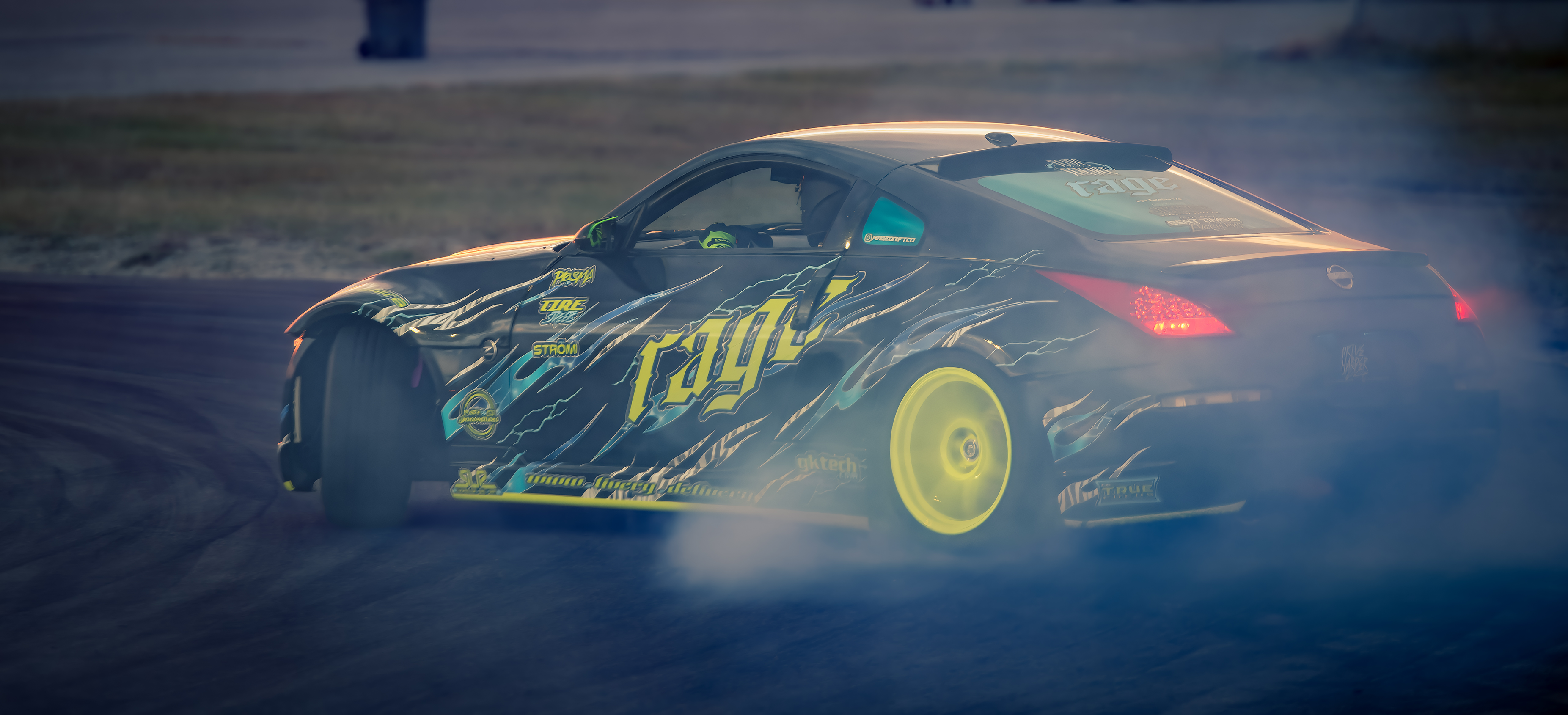 350z drifting at night